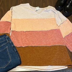 Very pretty layered top, size XL, never worn